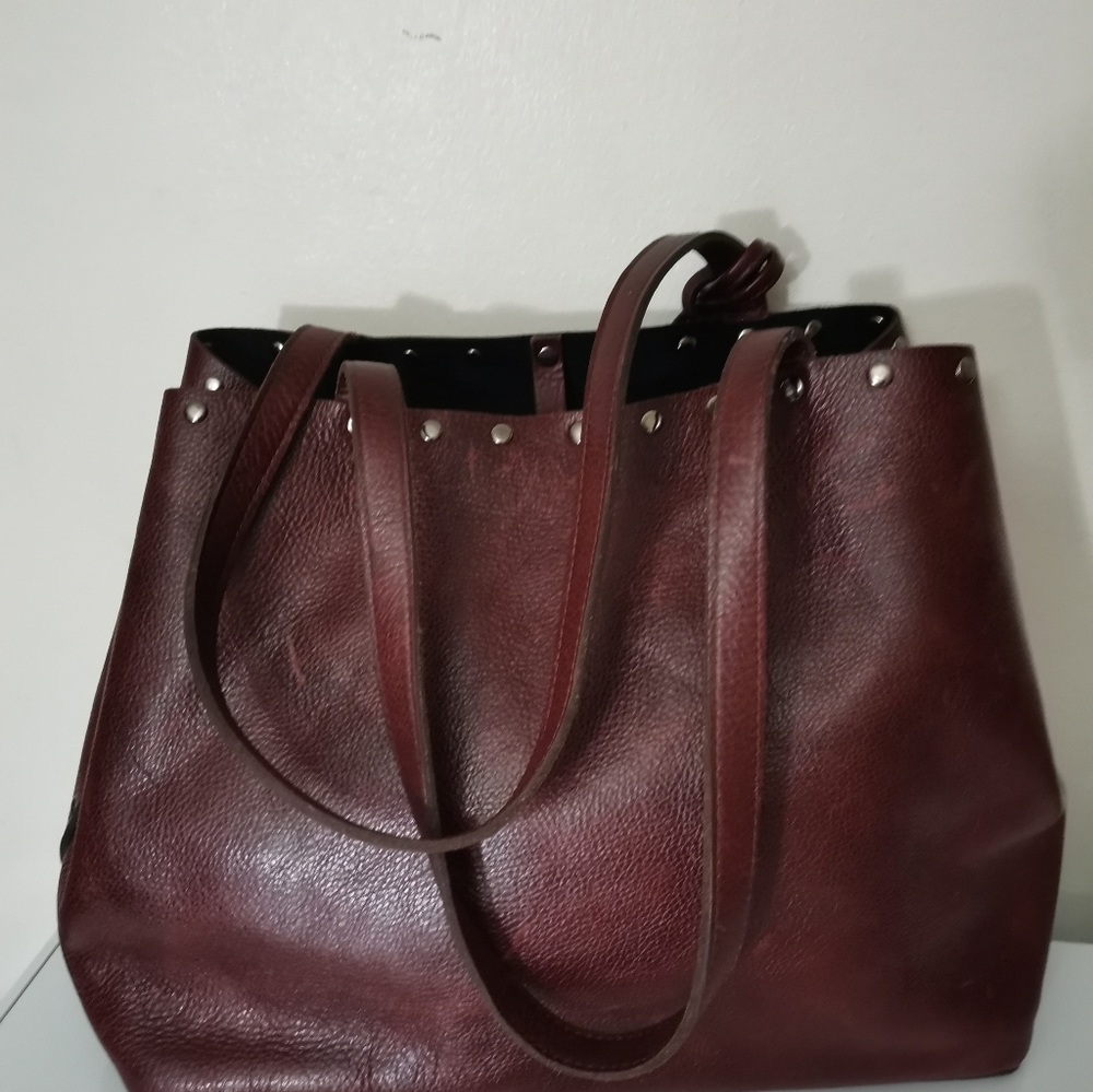 LAGGO TOTE BAG. - Picture 4 of 11